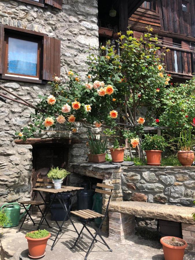 Monolocale Rustico Di Montagna Apartman Antey-Saint-André Kültér fotó